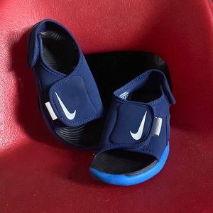 Nike slides